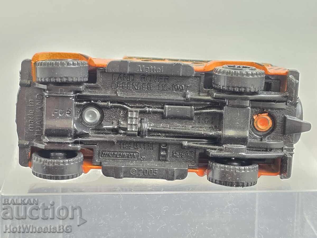 Matchbox  No.MB 697-Land Rover Defender - 7