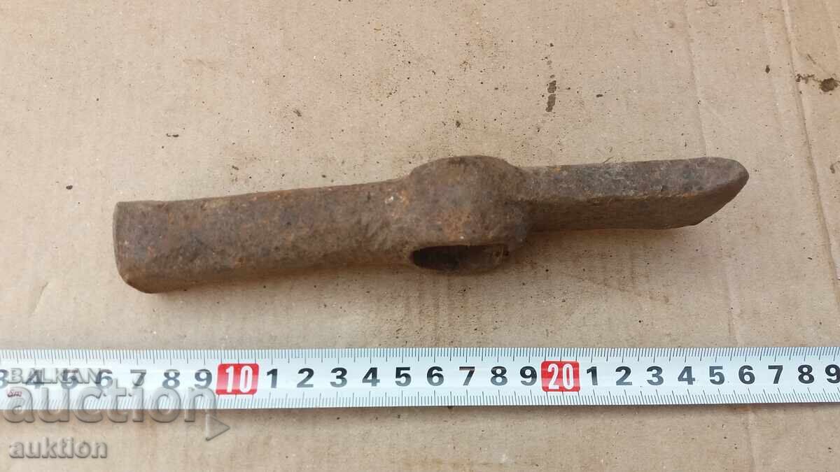 OLD MASSIVE STONE HAMMER - 5 OLD MASSIVE STONE HAMMER - 5