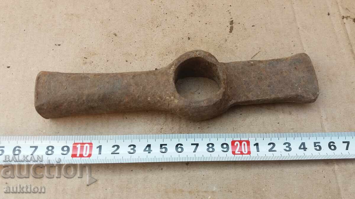 OLD MASSIVE STONE HAMMER - 6 OLD MASSIVE STONE HAMMER - 6