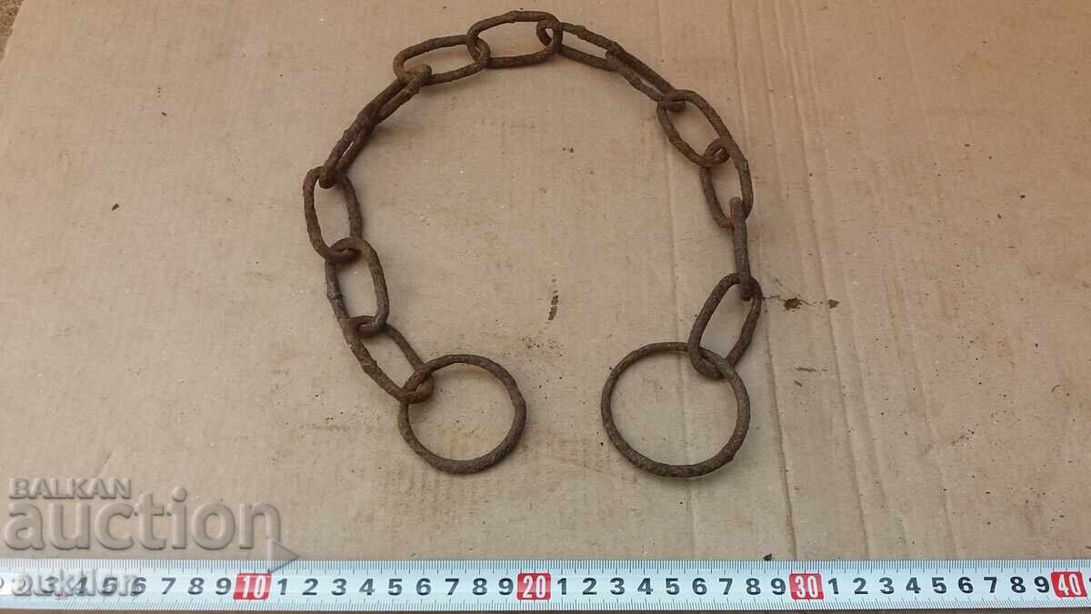 CHAIN, SHACKLE FOR LOCKING THE GATE - 5 CHAIN, SHACKLE FOR LOCKING THE GATE - 5