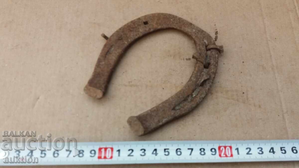 ΣΦΥΡΗΤΟ ΠΕΤΑΛΟ