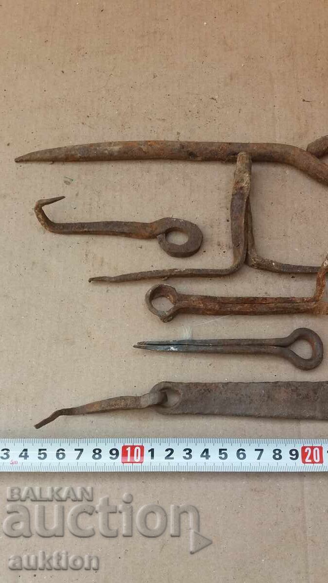 КОВАНИ МАСИВНИ ХАЛКИ ЗА ЗАКЛЮЧВАНЕ НА ПОРТИ - 5