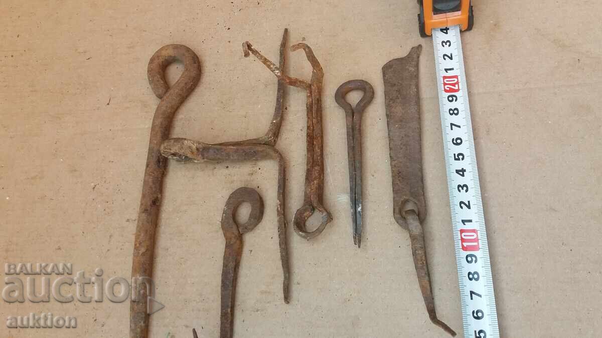 КОВАНИ МАСИВНИ ХАЛКИ ЗА ЗАКЛЮЧВАНЕ НА ПОРТИ - 7