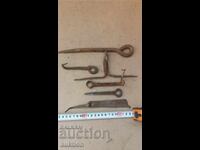 КОВАНИ МАСИВНИ ХАЛКИ ЗА ЗАКЛЮЧВАНЕ НА ПОРТИ