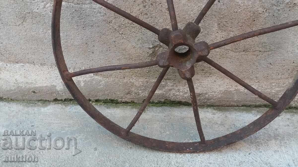 СТАРО КОЛЕЛО ОТ КАРУЦА - МАСИВНО ЖЕЛЯЗО - 5