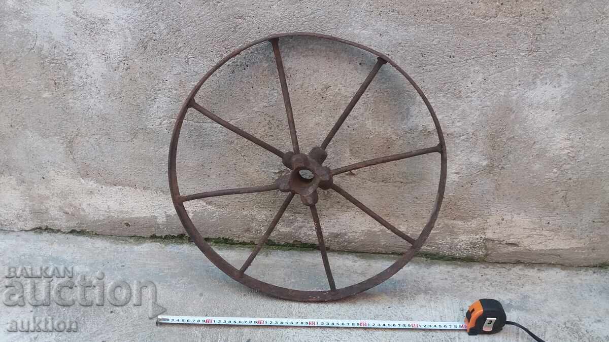 СТАРО КОЛЕЛО ОТ КАРУЦА - МАСИВНО ЖЕЛЯЗО