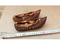 CHILDREN'S SHOES - SIZE 28