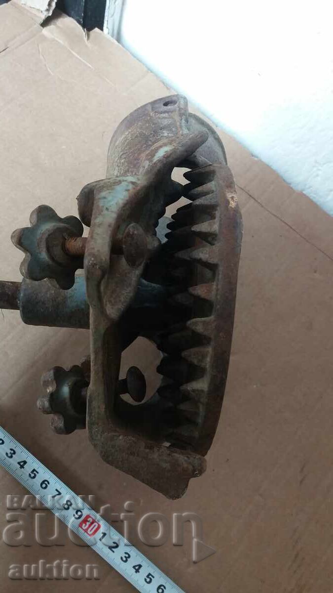 ΕΞΑΙΡΕΤΙΚΗ ΚΟΙΝΩΝΙΚΗ ΜΗΧΑΝΗ ΓΙΑ ΑΦΑΙΡΕΣΗ ΚΑΛΑΜΠΟΚΙΟΥ, ΚΟΥΚΟΥΡΟΥΖΑ - 5