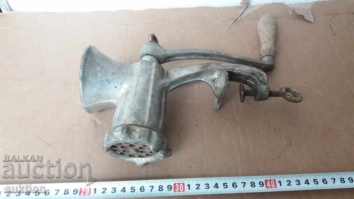 EXCELENTĂ TOCĂTOR DE CARNE MICĂ - FUNCȚIONALĂ cu preț 13.99 BGN | € 7.15 EXCELENTĂ TOCĂTOR DE CARNE MICĂ - FUNCȚIONALĂ cu preț 13.99 BGN | € 7.15