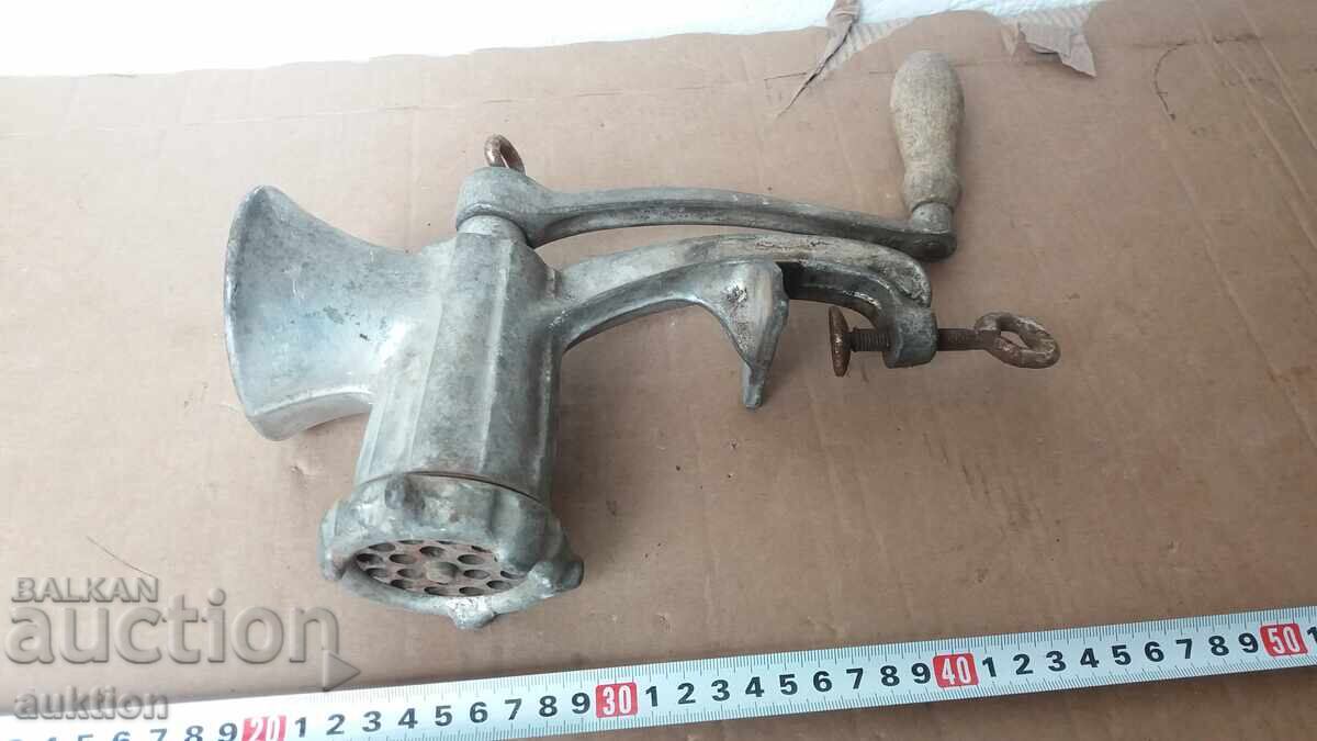 Licitație EXCELENTĂ TOCĂTOR DE CARNE MICĂ - FUNCȚIONALĂ Licitație EXCELENTĂ TOCĂTOR DE CARNE MICĂ - FUNCȚIONALĂ