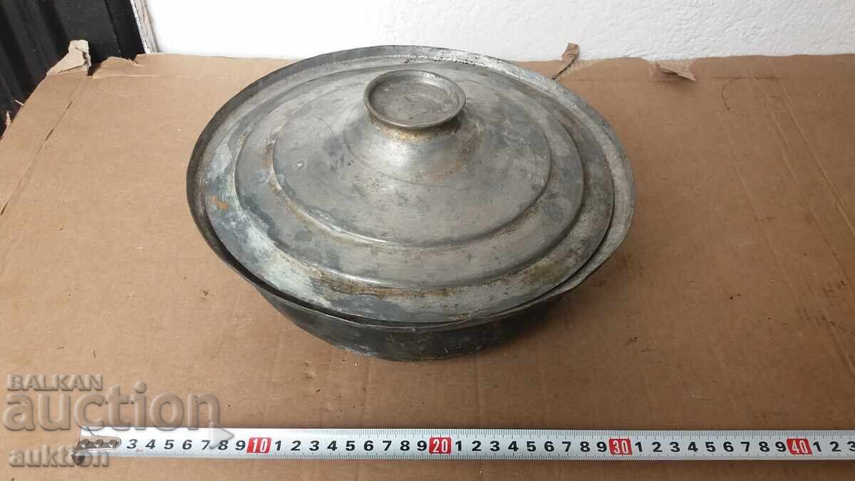 Oală de aramă forjată, de epocă, pentru gătit Oală de aramă forjată, de epocă, pentru gătit