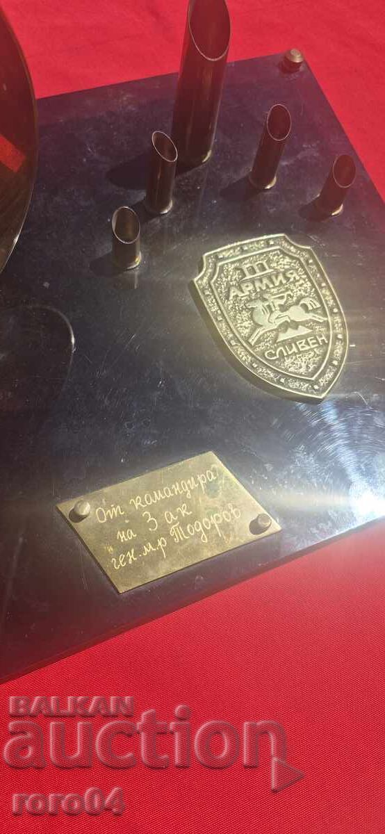 GENERAL - MAIOR T. TODOROV - ARMATA III - UNICAT - 7 GENERAL - MAIOR T. TODOROV - ARMATA III - UNICAT - 7