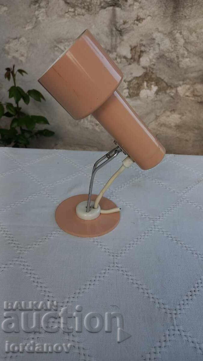 Нощна лампа-ретро с цена 20.00 лв. | € 10.23