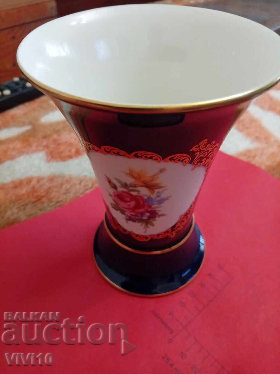 Старинна порцеланова ваза 17 см маркирана