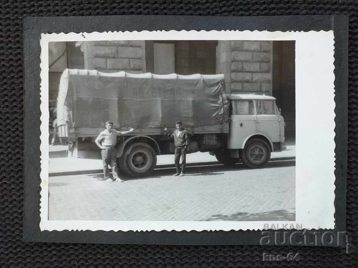 Стара снимка Камион 13/8.5 см. Стара снимка Камион 13/8.5 см.