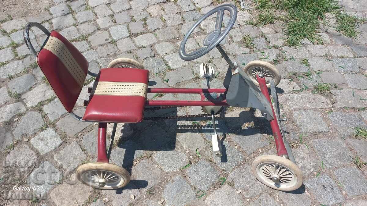 ΜΕΓΑΛΟ ΠΑΛΙΟ ΠΑΙΔΙΚΟ ΚΑΡΟΤΣΙ ΜΕ ΠΕΝΤΑΛ ΜΕΓΑΛΟ ΠΑΛΙΟ ΠΑΙΔΙΚΟ ΚΑΡΟΤΣΙ ΜΕ ΠΕΝΤΑΛ