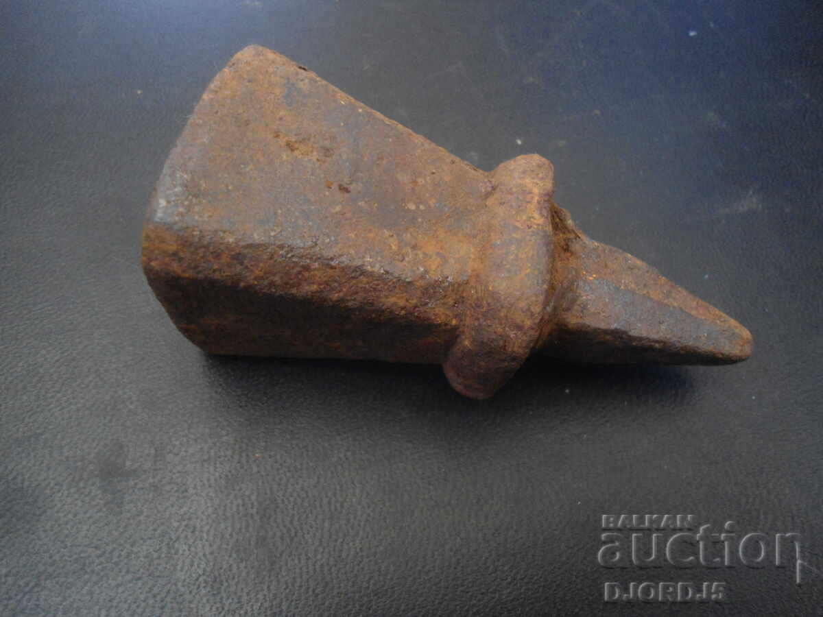 Δημοπρασία Παλιό μικρό αμόνι Δημοπρασία Παλιό μικρό αμόνι