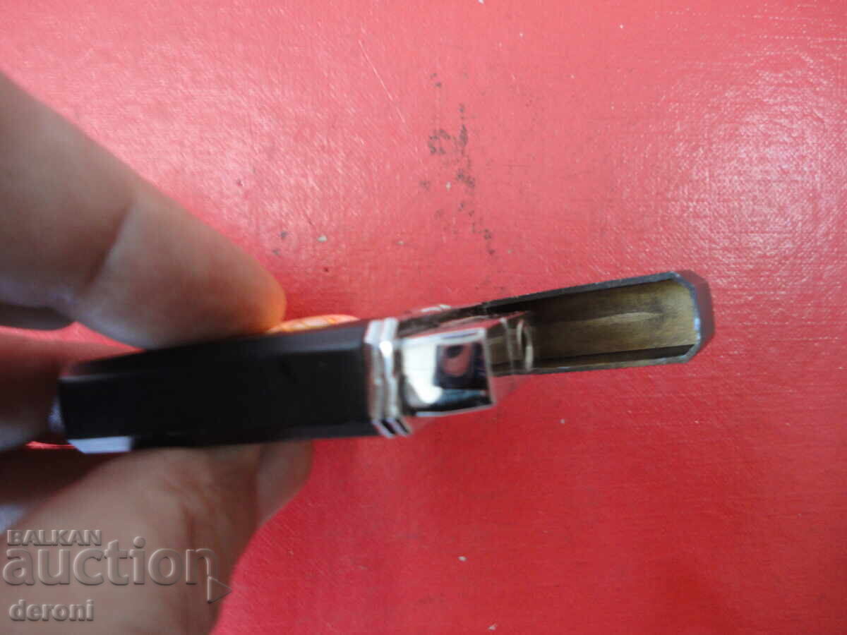 Great lighter with Dolphin 2 - 6