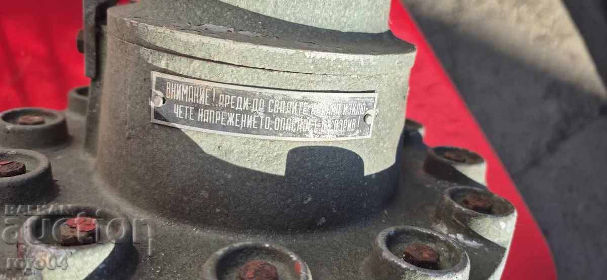 Auction  Explosion-proof lamp - Working