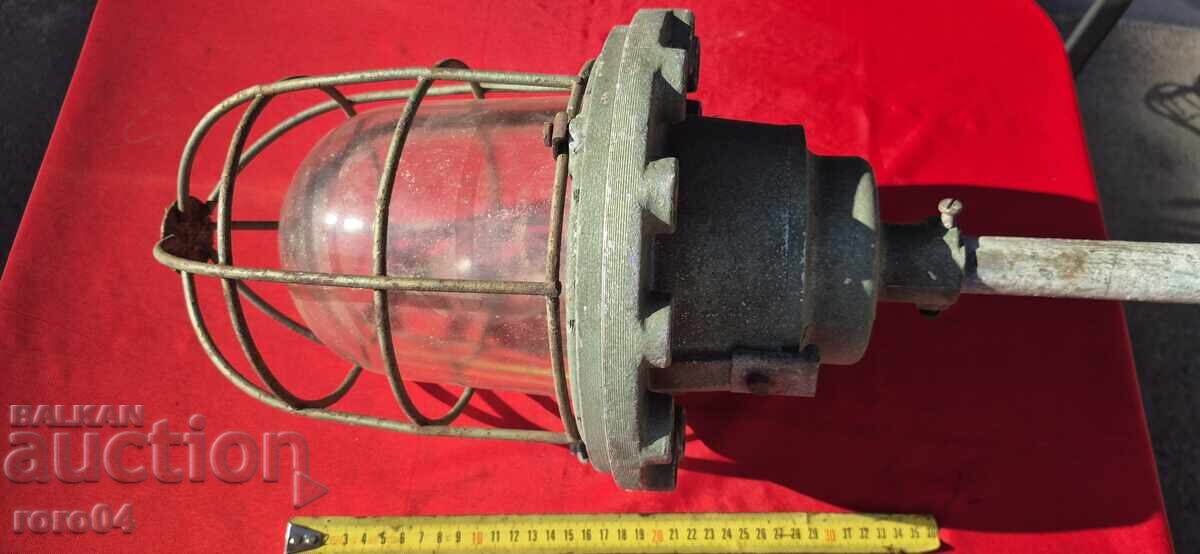 Explosion-proof lamp - Working