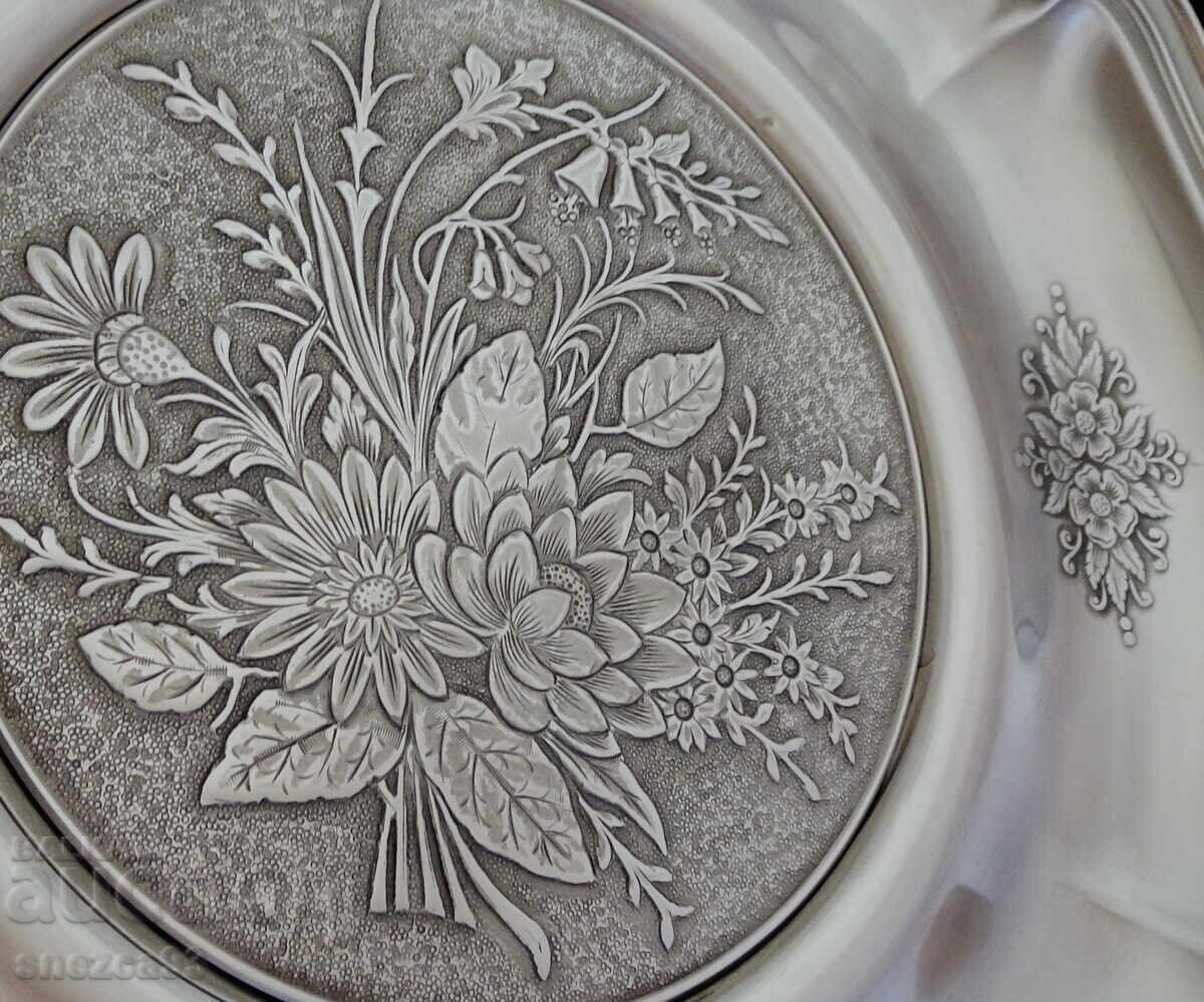 Platou de cositor 32 cm, panou, nuntă de cositor cu preț 65.00 BGN | € 33.23