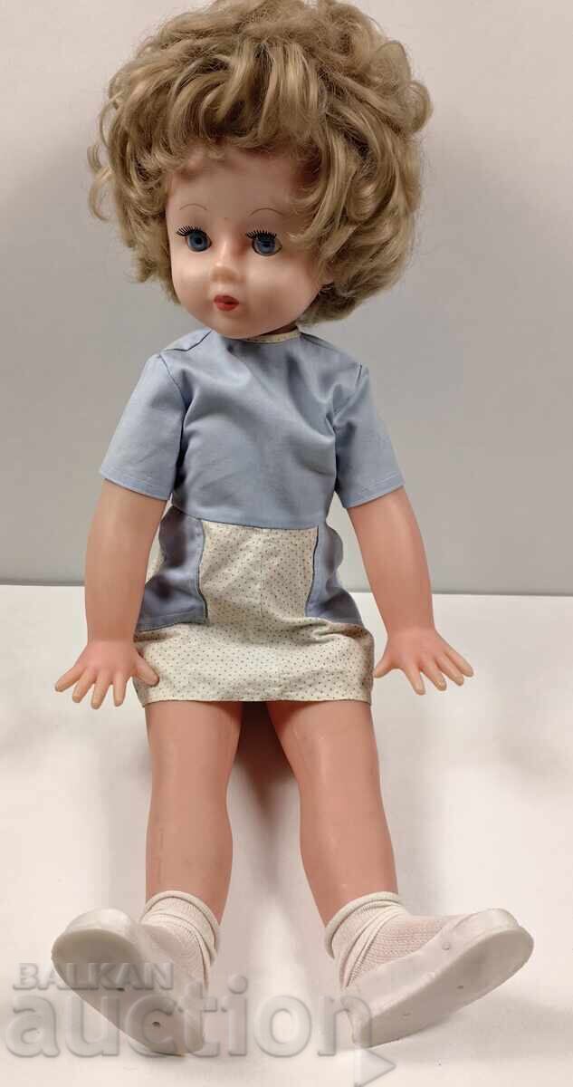 VERY LARGE SOCIAL DOLL CLOSING EYES CHILDREN'S TOY