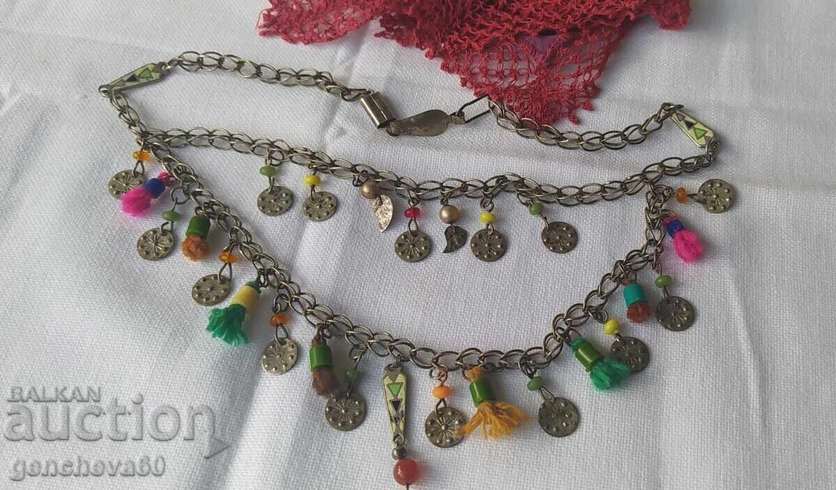 Auction  Revival-era jewelry, dog collar, trembler-saçan