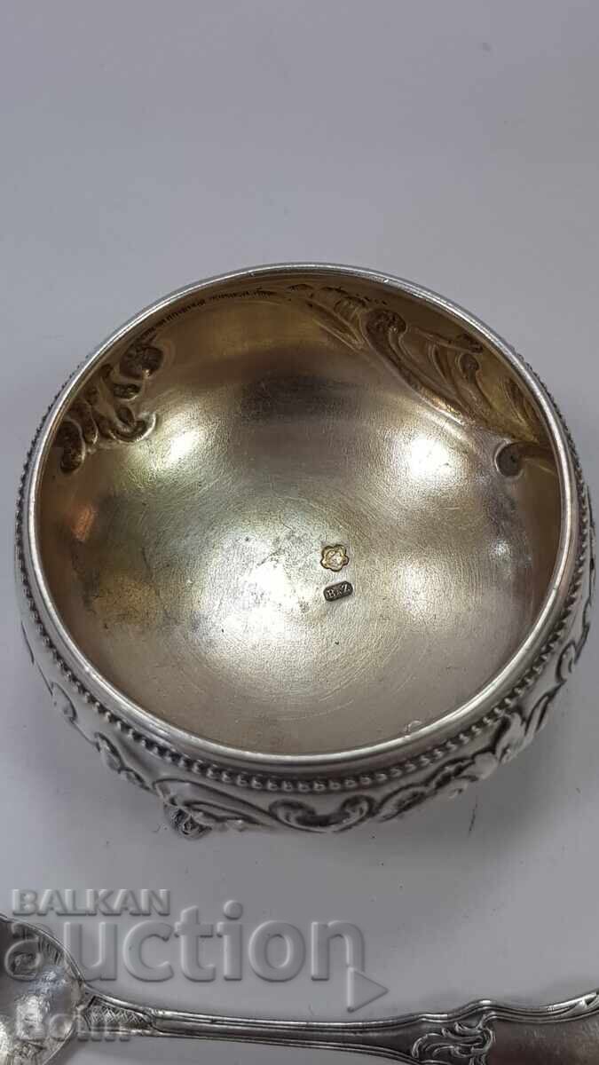 Аукцион Изящна сребърна солничка, хайверник NEO ROCOCO 19 в. Аукцион Изящна сребърна солничка, хайверник NEO ROCOCO 19 в.