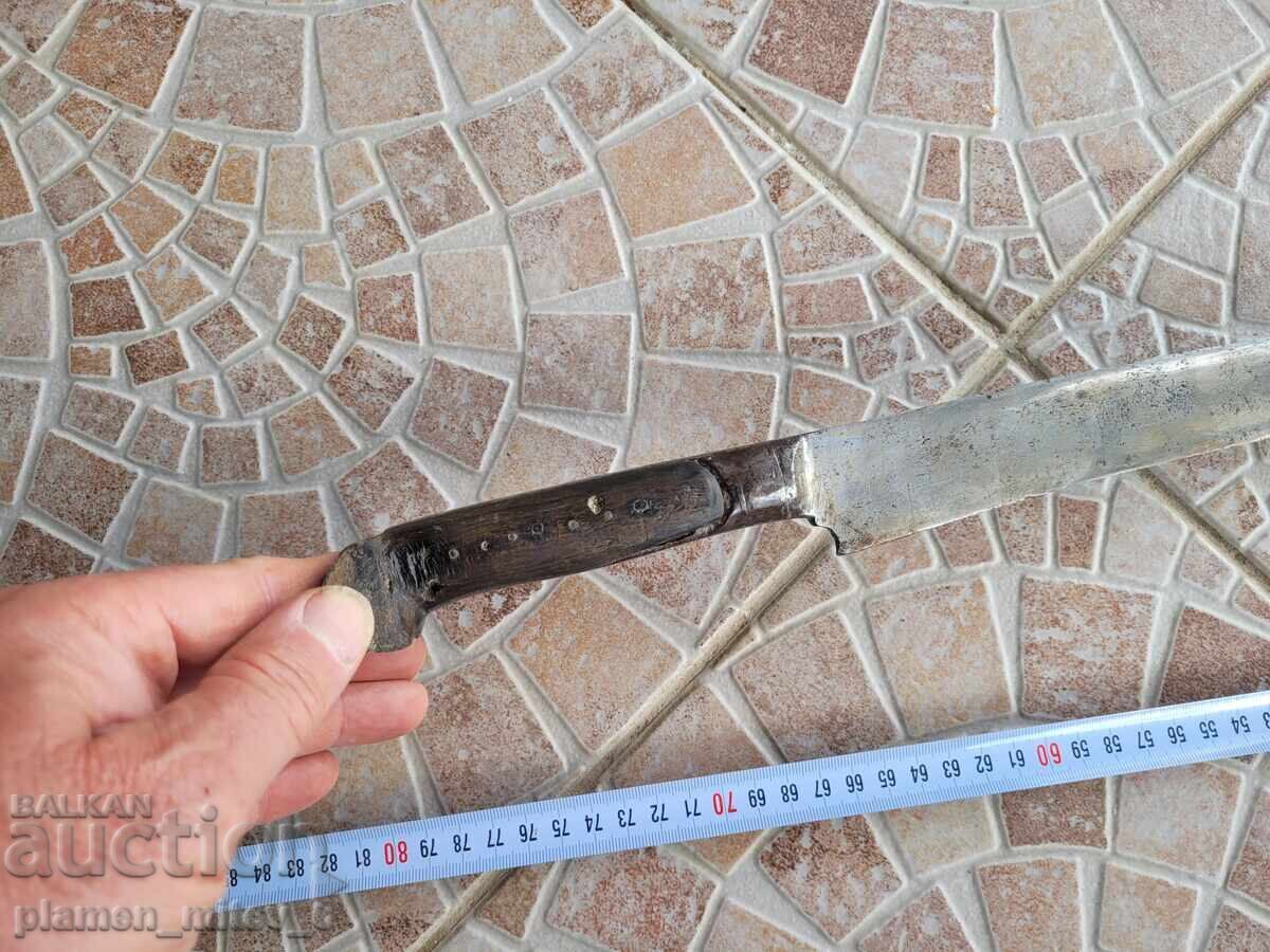 Iatagan, zeibec, camă, pumnal, cuțit, caraculac cu preț 850.00 BGN | € 434.60 Iatagan, zeibec, camă, pumnal, cuțit, caraculac cu preț 850.00 BGN | € 434.60