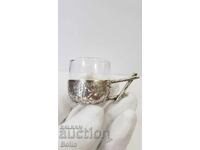 Нежна и много красива чашка за ликьор сребро Франция