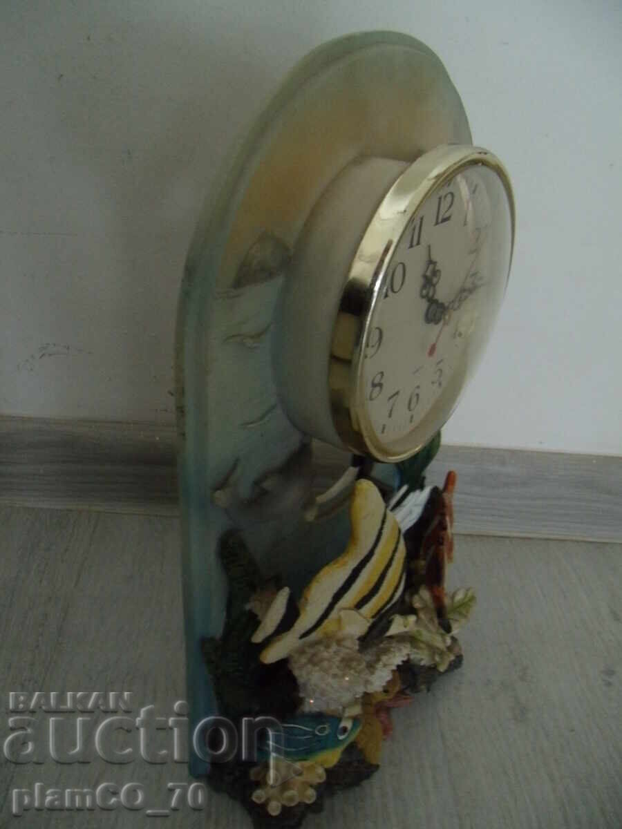 №*8008 παλιό επιτραπέζιο ρολόι με τιμή 25.00 BGN | € 12.78