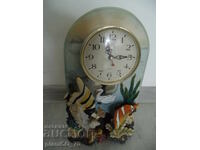 №*8008 ceas de masă vechi