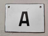 Εσμάλτο κοινωνικό πιάτο, πιάτο