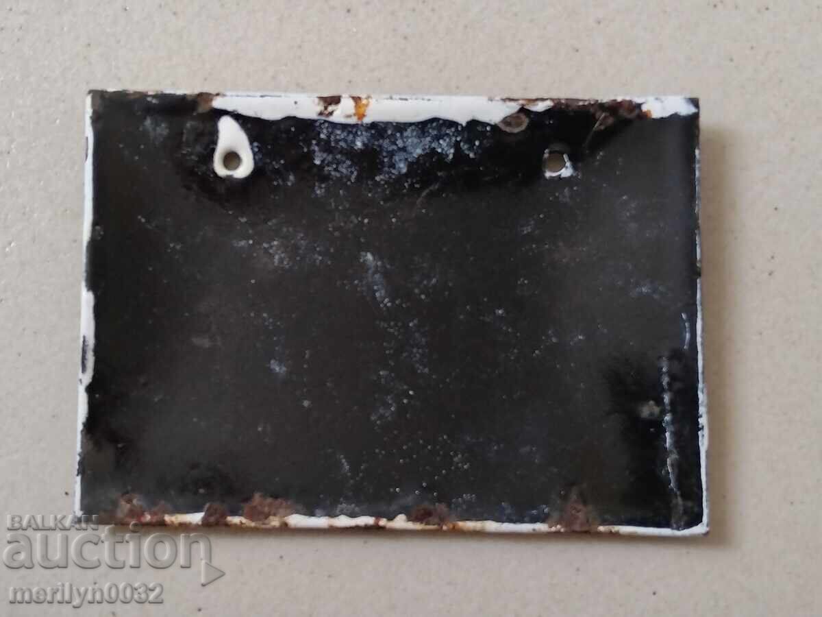 Παράδοση Εσμάλτο κοινωνικό πιάτο, πιάτο