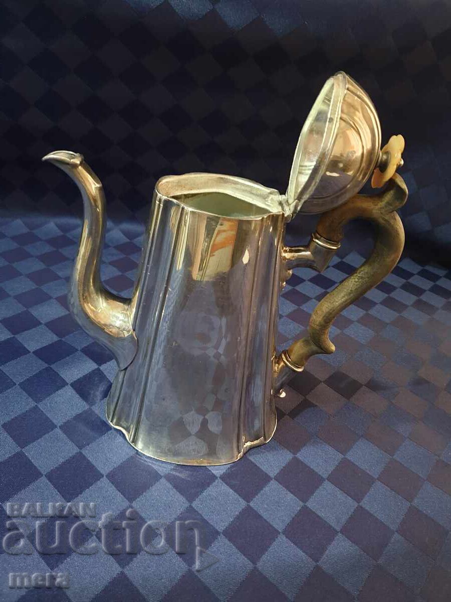 Голяма антична посребрена кана с цена 70.00 лв. | € 35.79