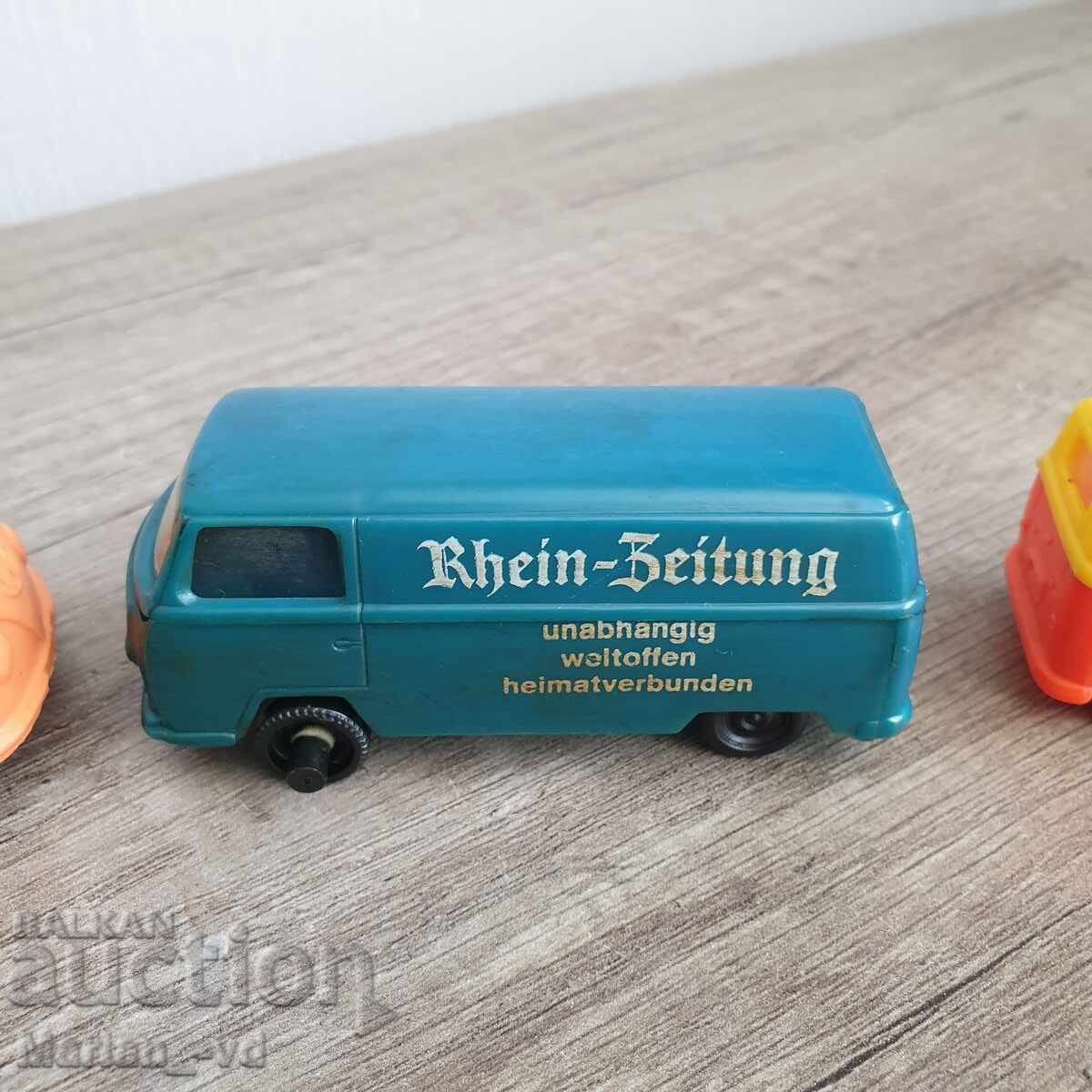 Plastic model Volkswagen vans W. Germany - 6