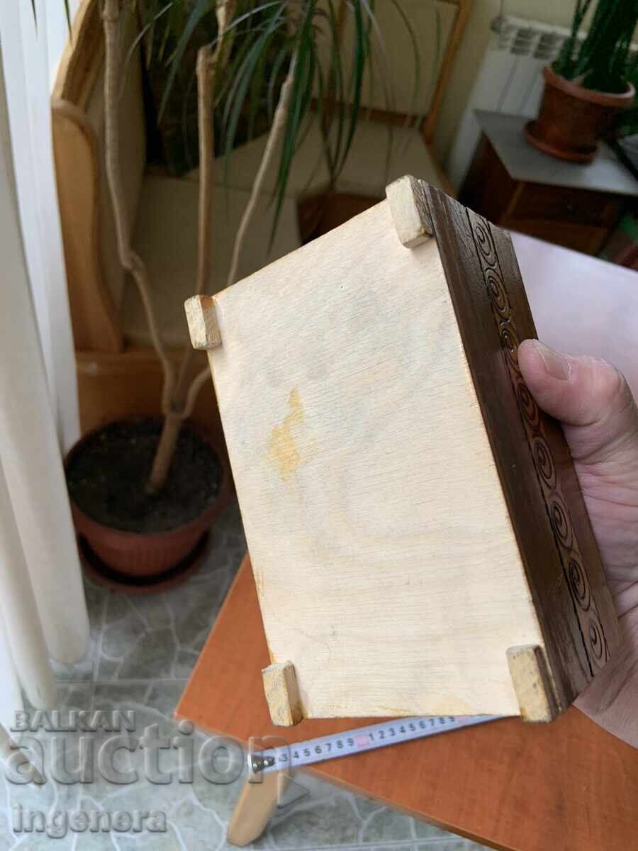 CUTIE LEMN PIROGRAF DESEN ANTICHI DIN SOCA MOSTRA - 7 CUTIE LEMN PIROGRAF DESEN ANTICHI DIN SOCA MOSTRA - 7