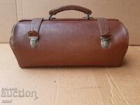 Παλιά ιατρική, δερμάτινη τσάντα γιατρού