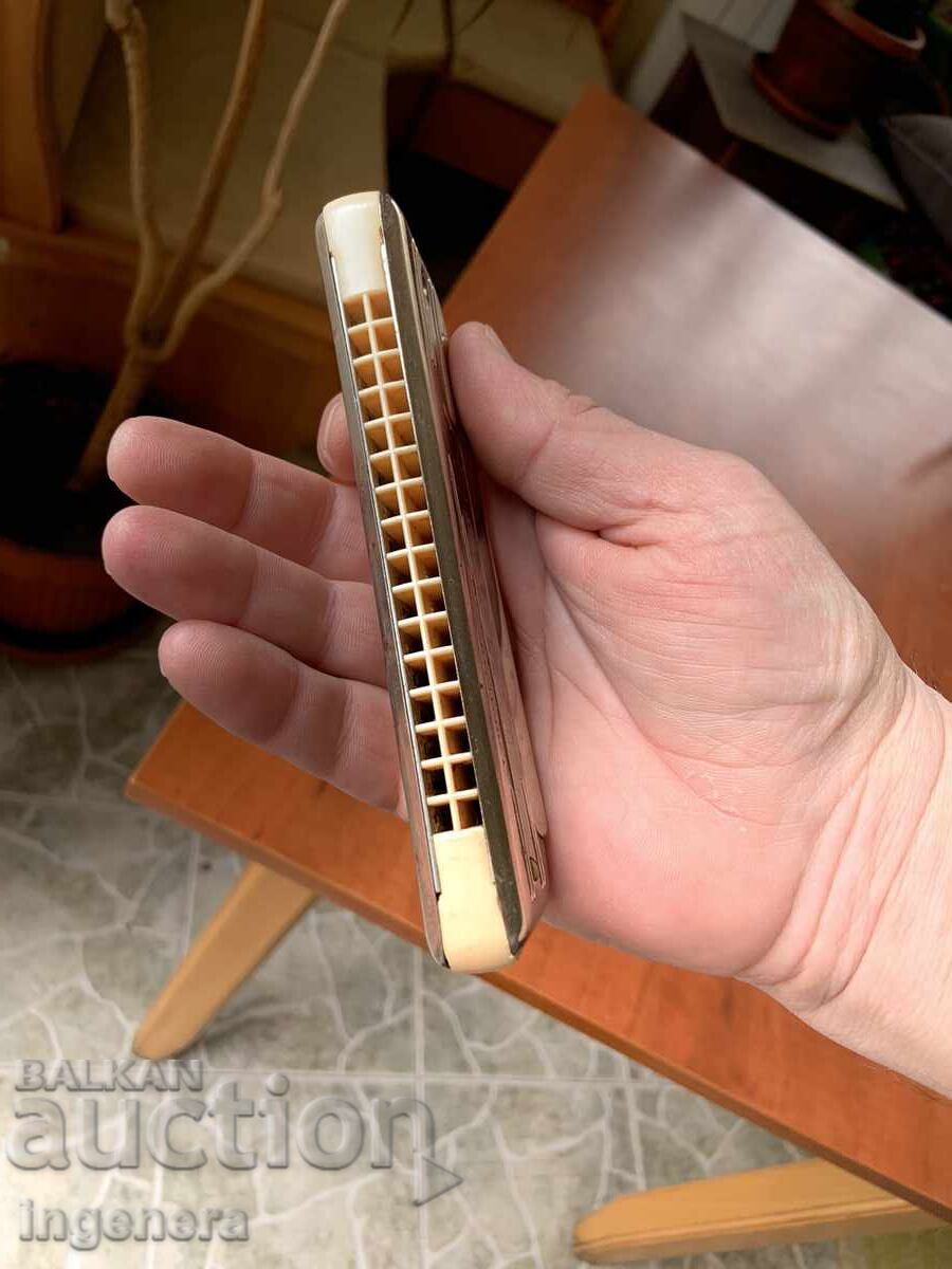 Livrarea HARMONICĂ INSTRUMENT MUZICAL PĂSTRAT - POLONIA
