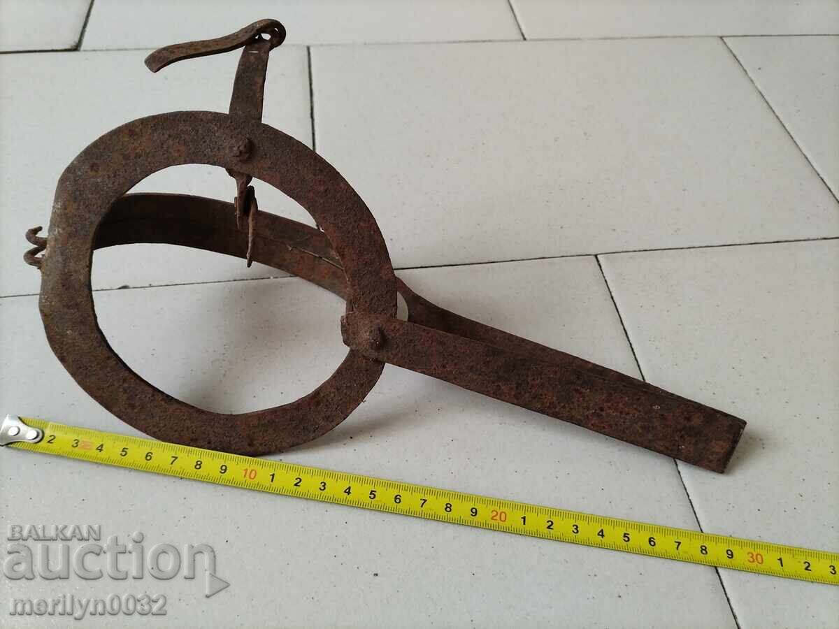 Old hand forged trap, wrought iron primitive - 6