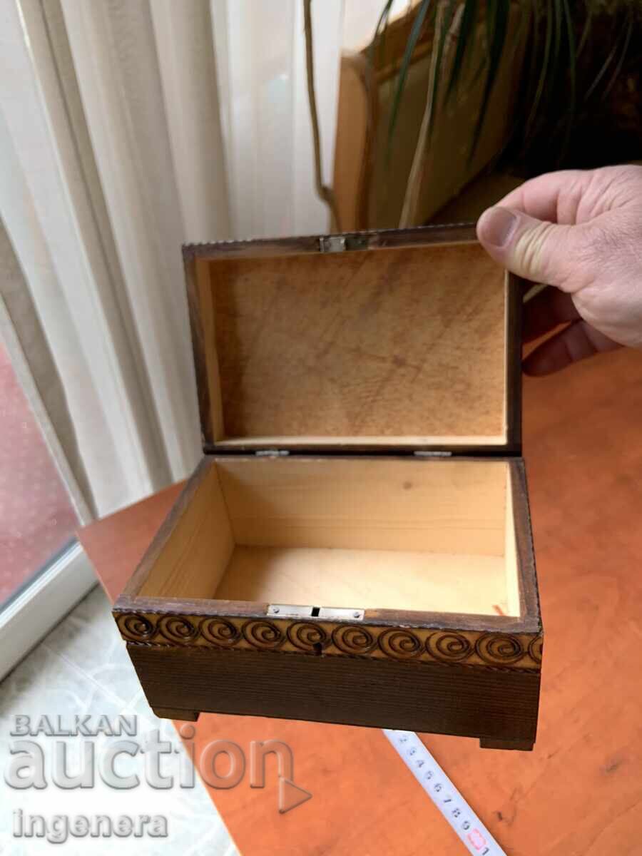 Delivery of BOX WOOD PYROGRAPH DRAWING ANTIQUE FROM SOCA MOSTRA