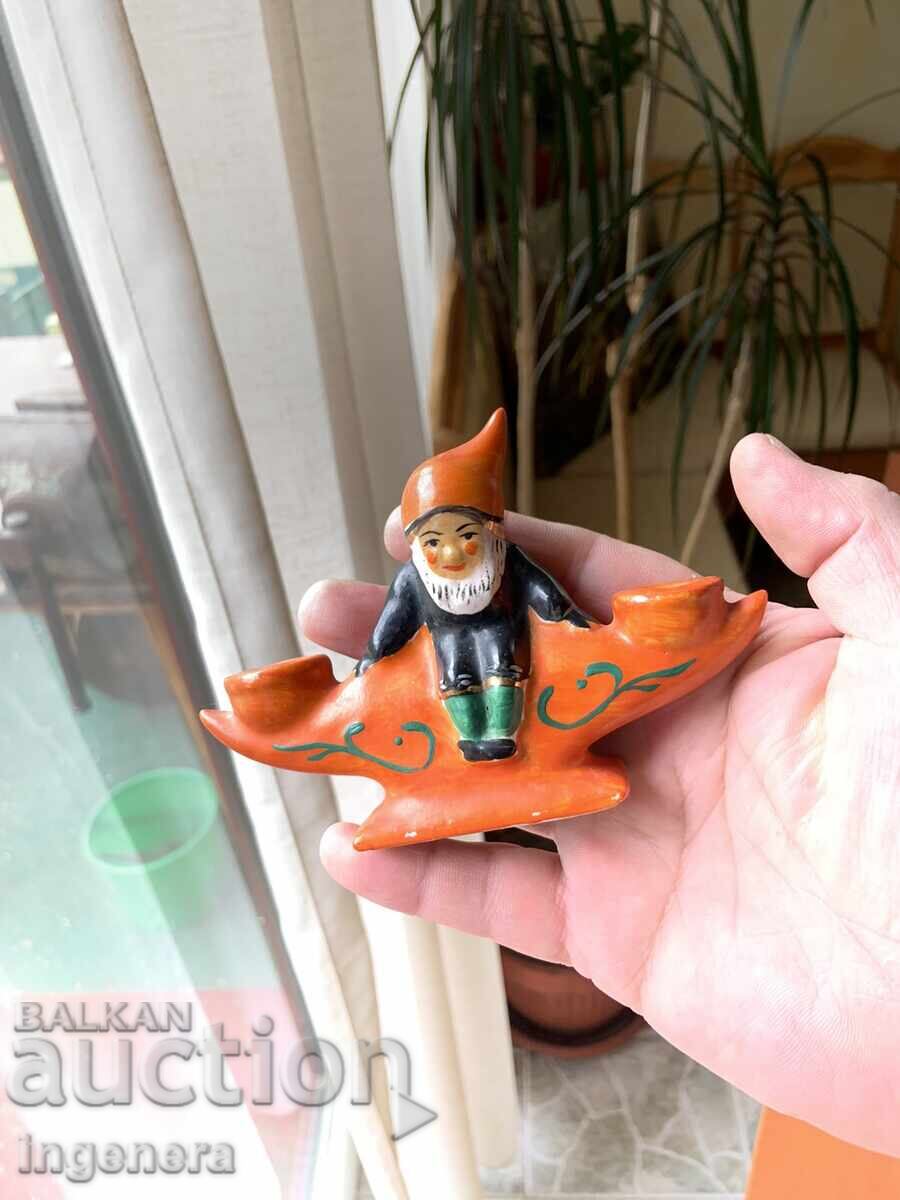 PERSPORȚELAN SFEȘNIC DUBLE cu preț 12.00 BGN | € 6.14