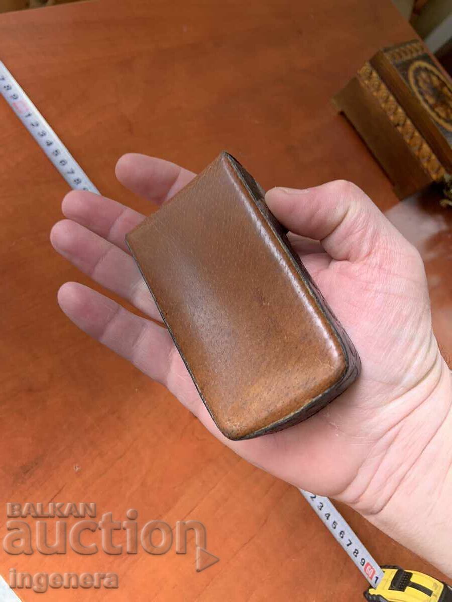 Licitație Husa de piele cu stema V. Târnovo