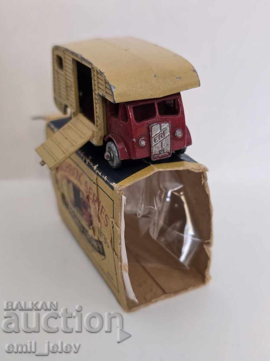 Livrarea MATCHBOX LESNEY - 35A Remorcă pentru cai 1957 god