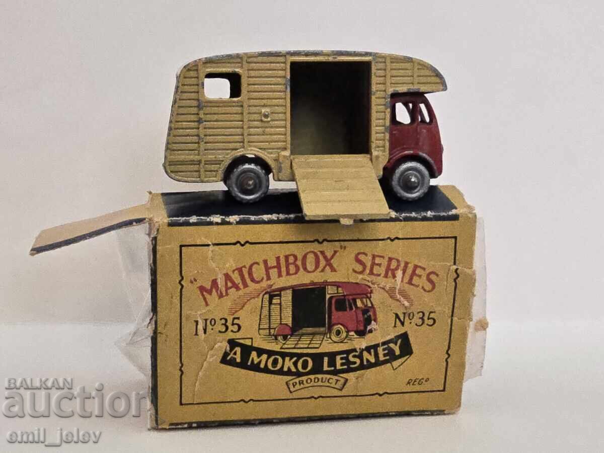 MATCHBOX LESNEY - 35A Remorcă pentru cai 1957 god