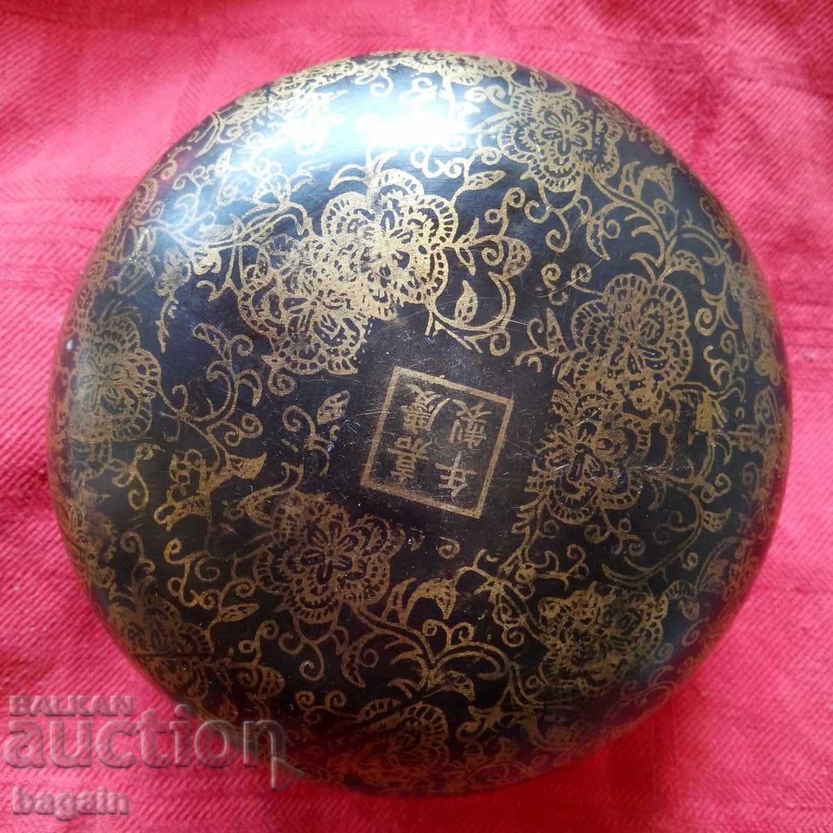 Χάλκινο κινέζικο δοχείο με τιμή 100.00 BGN | € 51.13