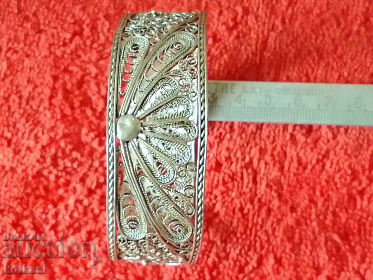 Παράδοση Παλιό ασημένιο βραχιόλι Φιλιγκράν Παράδοση Παλιό ασημένιο βραχιόλι Φιλιγκράν