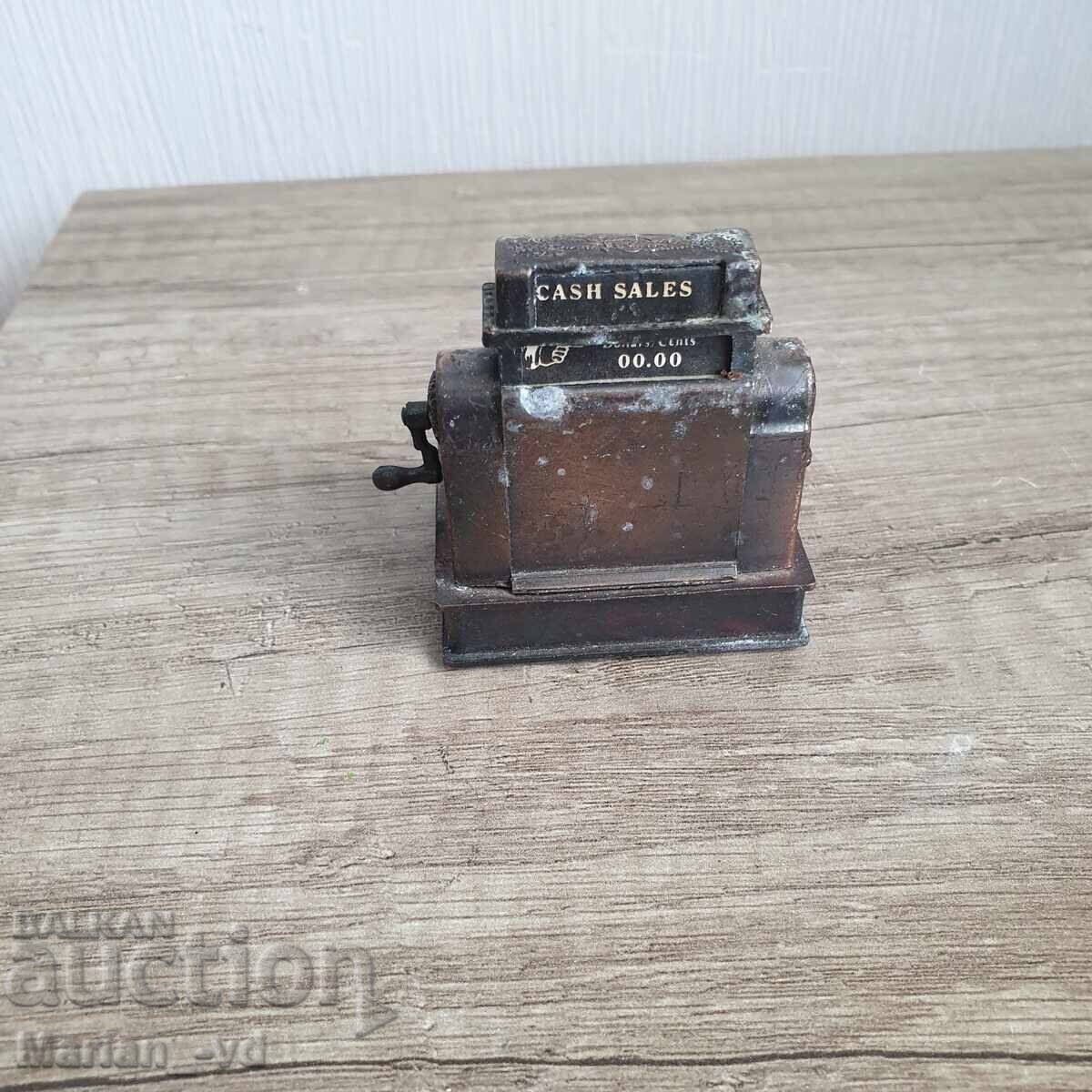 Livrarea Ascuțitor de colecție din metal - casă de marcat