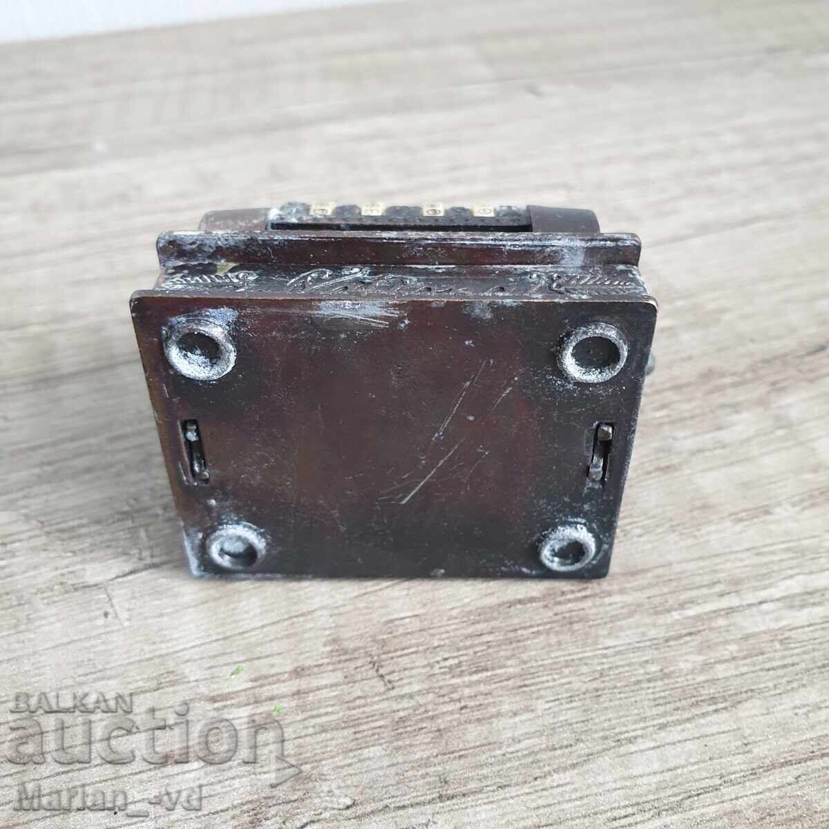 Ascuțitor de colecție din metal - casă de marcat - 6