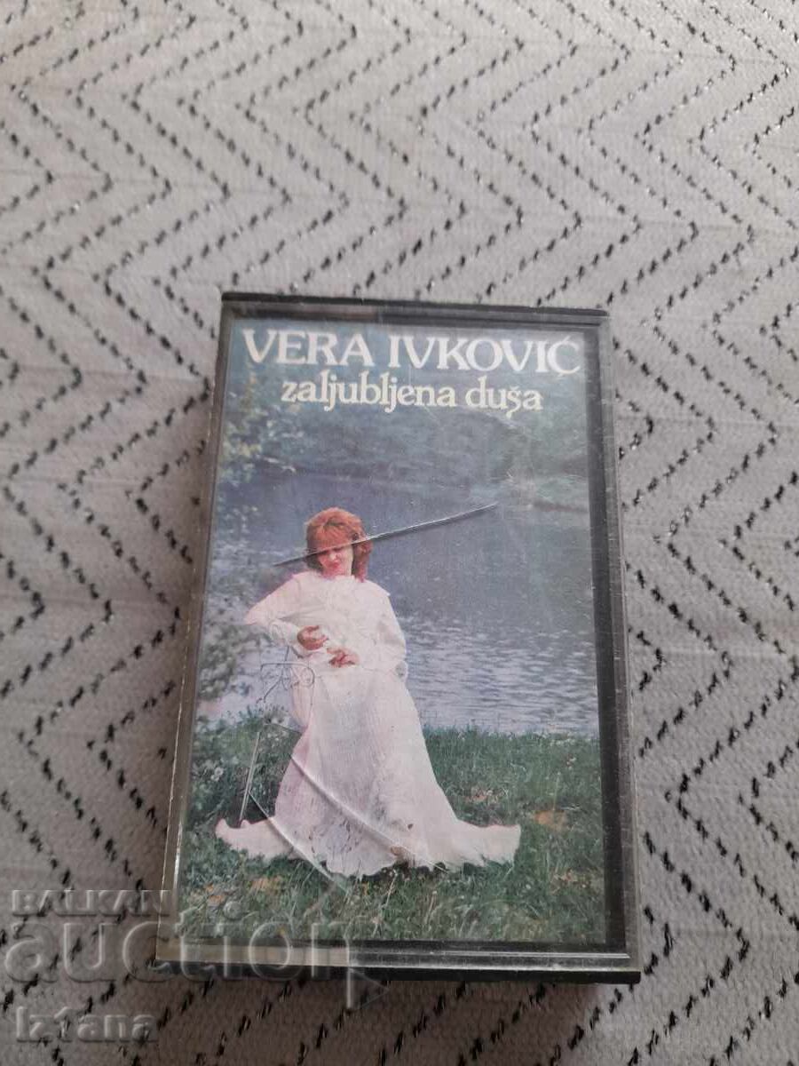 Caseta audio veche, casetă Vera Ivkovic 1982